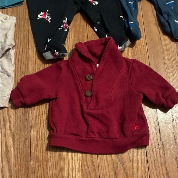 Assorted Sleepers, Shirts and Sweater - Picture 8 of 11